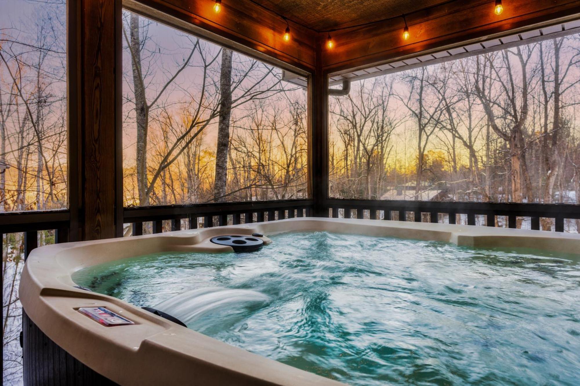 The Moondance Cabin By Lightfoot Stays Vacation Rentals سيفيرفيل المظهر الخارجي الصورة