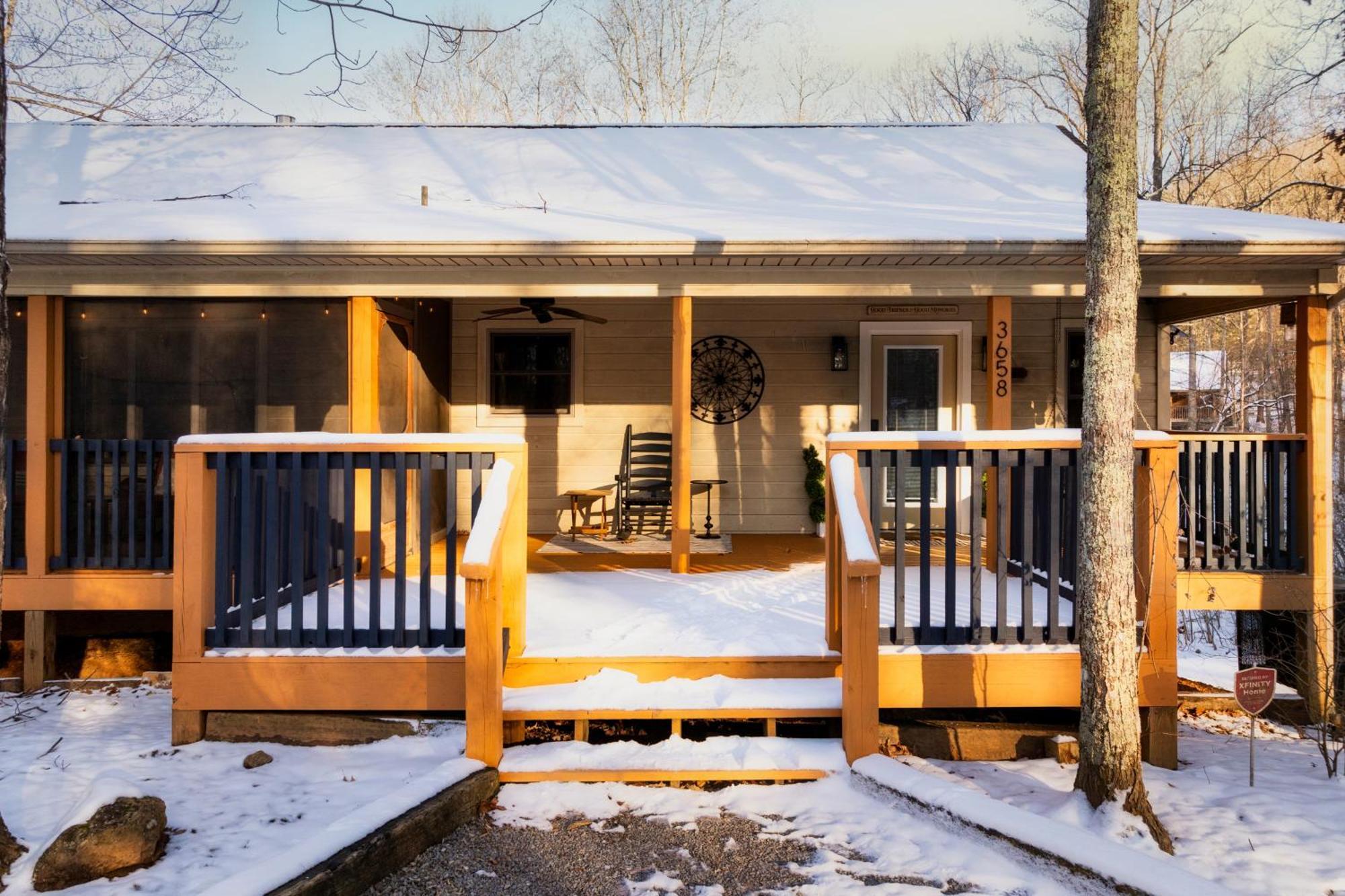 The Moondance Cabin By Lightfoot Stays Vacation Rentals سيفيرفيل المظهر الخارجي الصورة