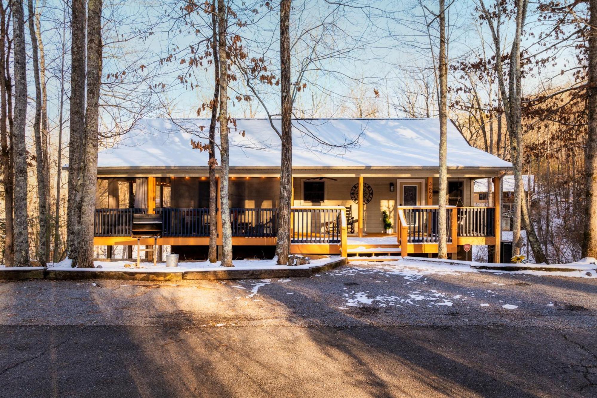 The Moondance Cabin By Lightfoot Stays Vacation Rentals سيفيرفيل المظهر الخارجي الصورة