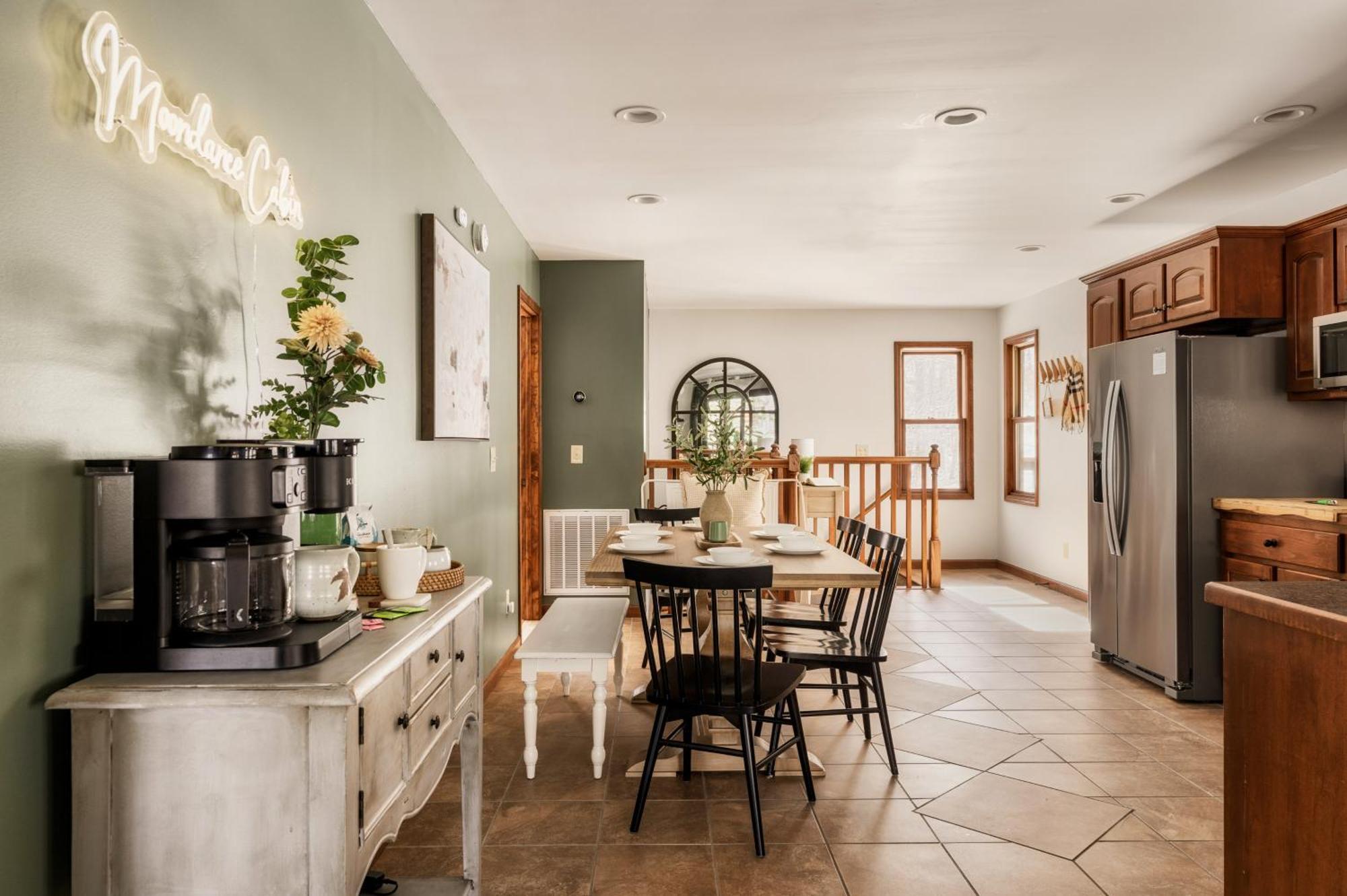 The Moondance Cabin By Lightfoot Stays Vacation Rentals سيفيرفيل المظهر الخارجي الصورة